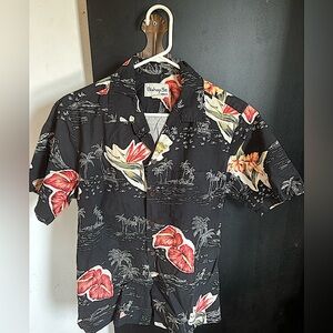Vintage 70s/80s Black Hawaiian Button Down Shirt Size S